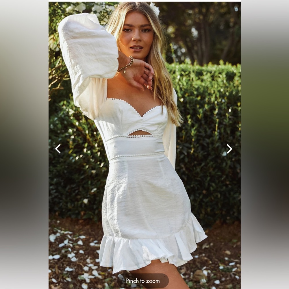 Selfie Leslie Catch Feelings Sweetheart Neckline Dot Trim Dress
